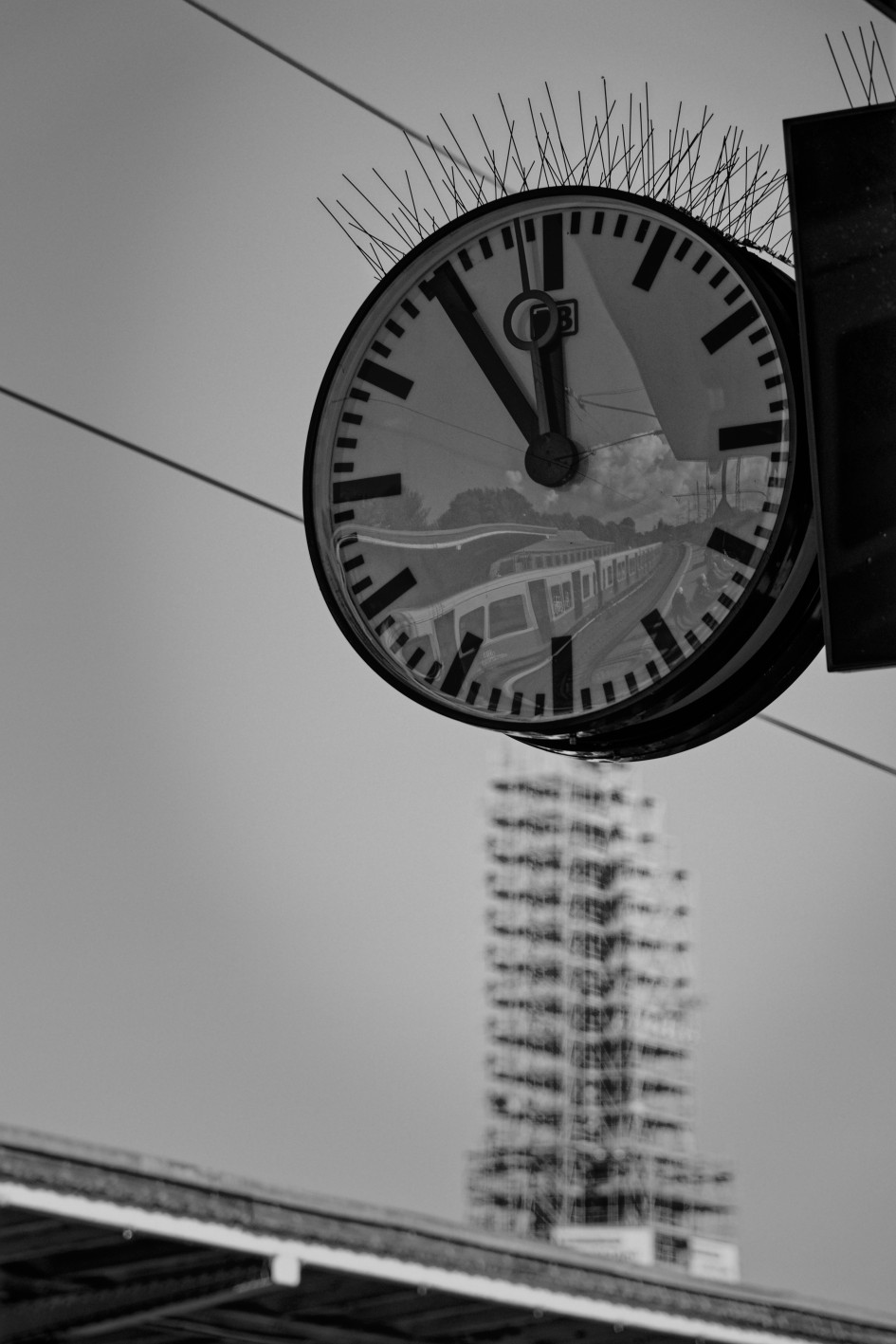 5 vor 12