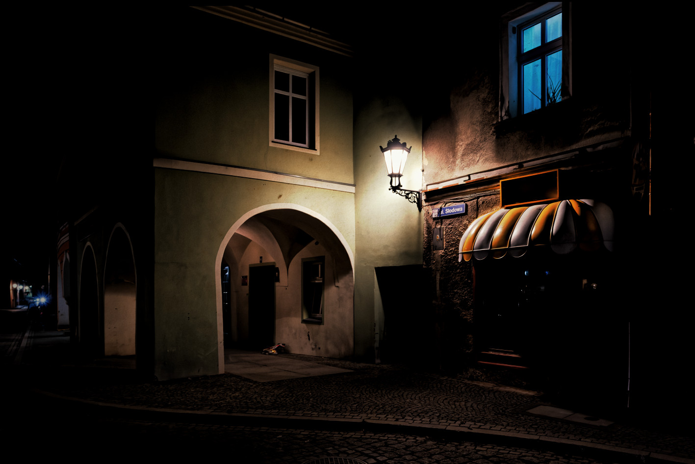 Laternenlicht an der Ecke