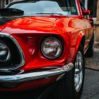 American Muscle – Ford Mustang in Rot